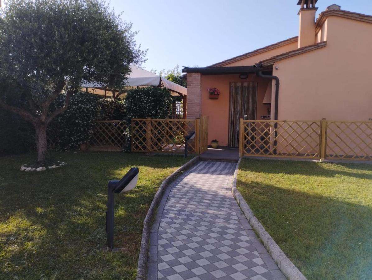 Melody House - Dependance Villa Castel del Bosco  ภายนอก รูปภาพ