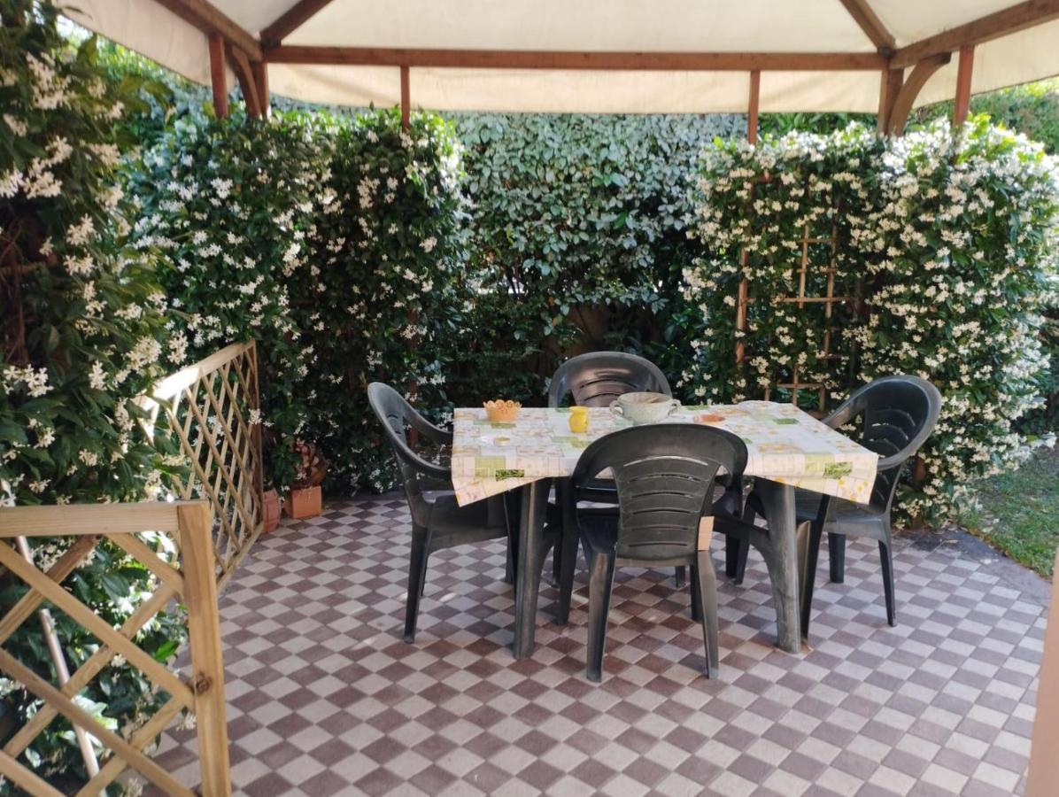 Melody House - Dependance Villa Castel del Bosco  ภายนอก รูปภาพ