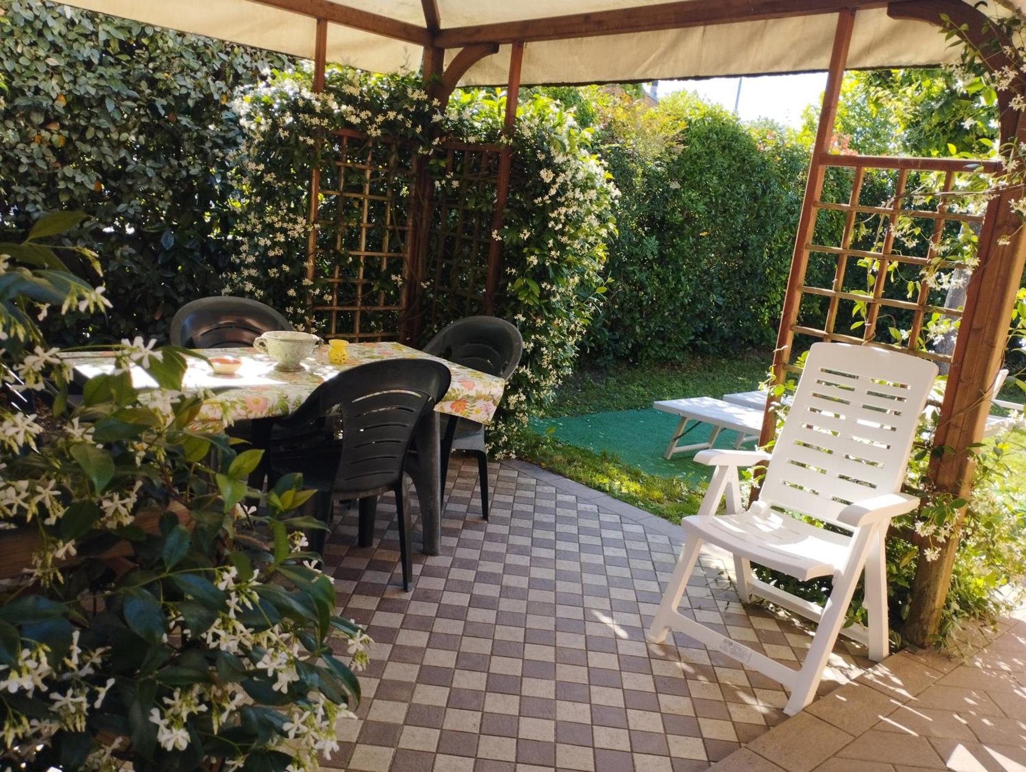 Melody House - Dependance Villa Castel del Bosco  ภายนอก รูปภาพ
